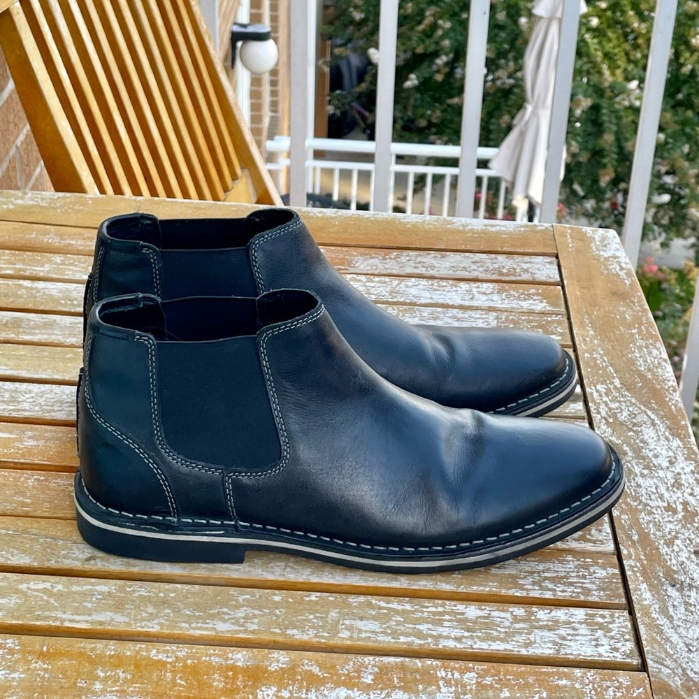 Men’s Steve Madden Black Leather Boots!